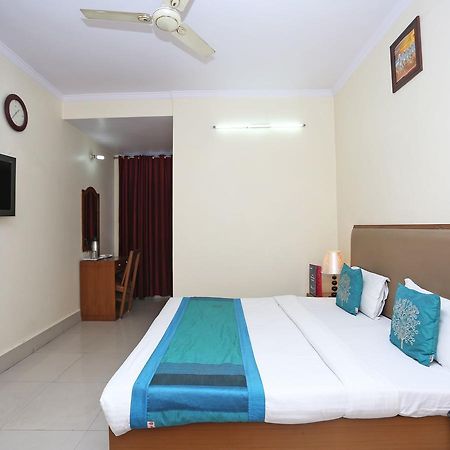 Oyo 10788 Hotel Harisons Continental Patna (Bihar) Exterior foto